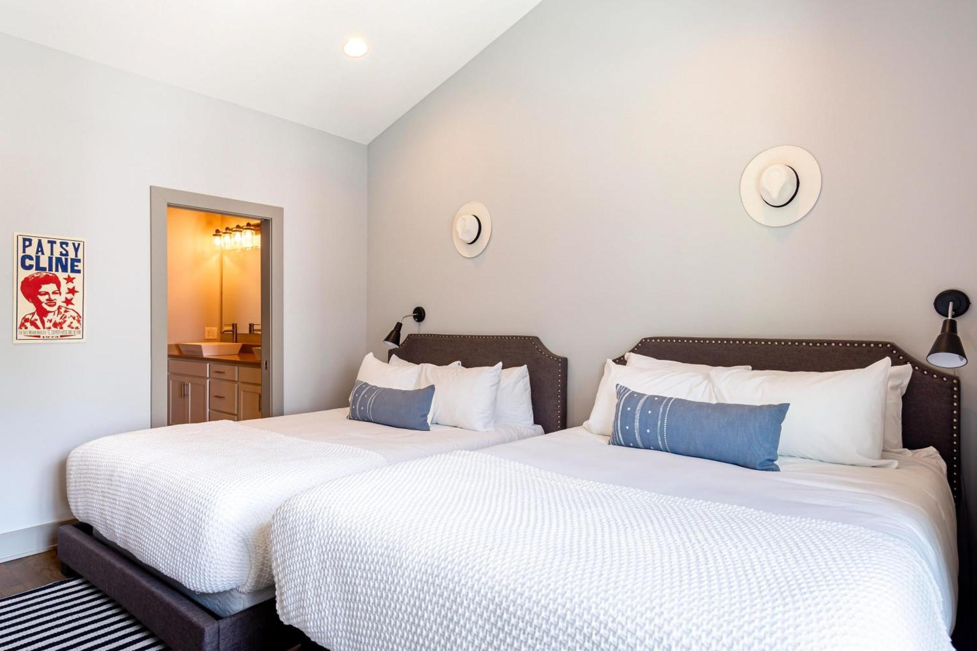 Waverly By Avantstay Nashville-Inspired Townhome W Luxury Kitchen Pool Table Dış mekan fotoğraf