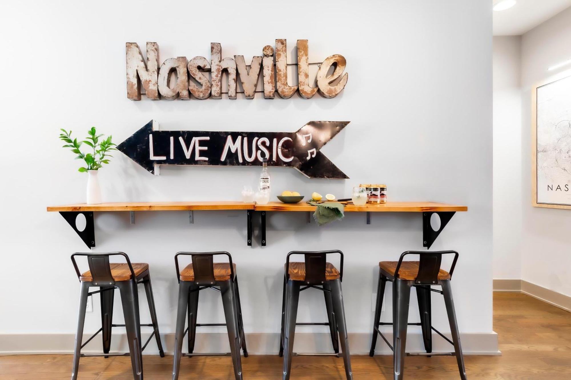 Waverly By Avantstay Nashville-Inspired Townhome W Luxury Kitchen Pool Table Dış mekan fotoğraf